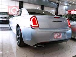 کرایسلەر 300